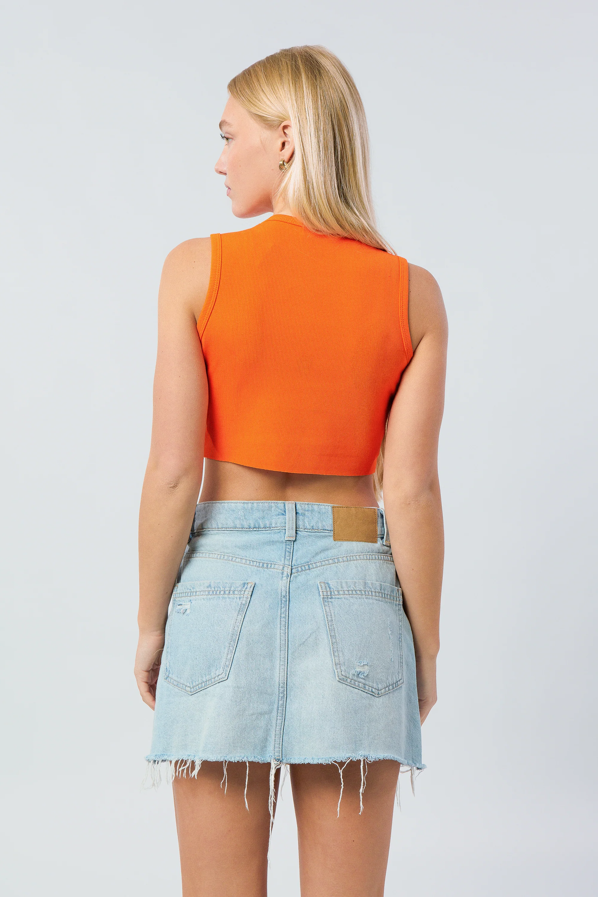 New York Knicks Cut Off Tank - Image 4